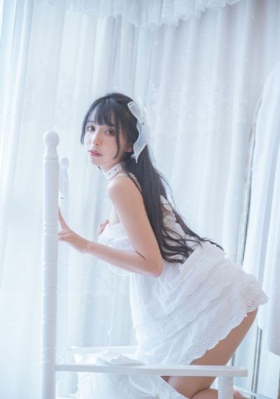 老师脱了裙子坐了上去动态图_BD韩语在线观看高清