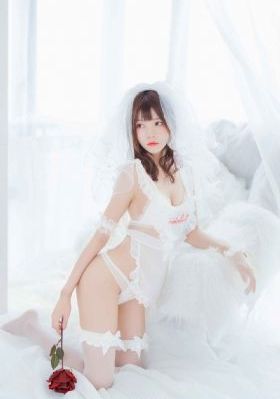 欧美性感包臀连衣裙_剧情片HD在线观看