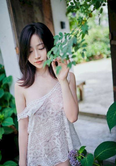 日韩抱抱妹妹av_高清在线观看