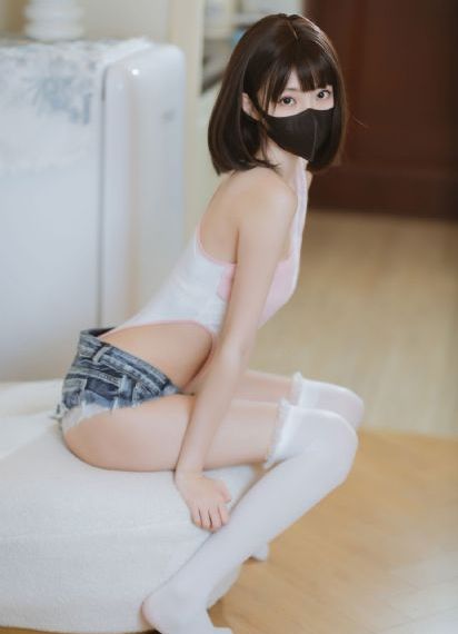 国产美女三级做爰欲女_HD在线观看视频
