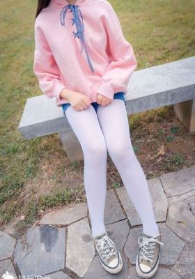 亚洲日韩丝袜色香蕉_超清HD高清在线观看