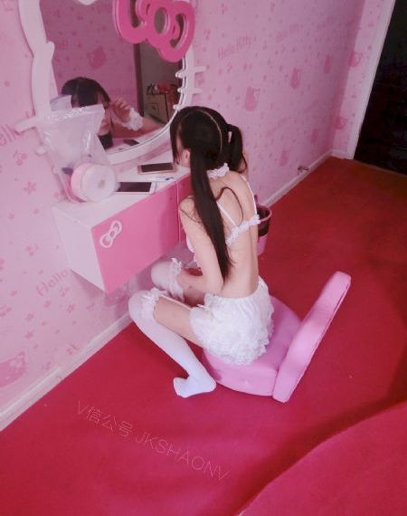 欧美哪个牌子化妆品好_BD国语高清在线观看