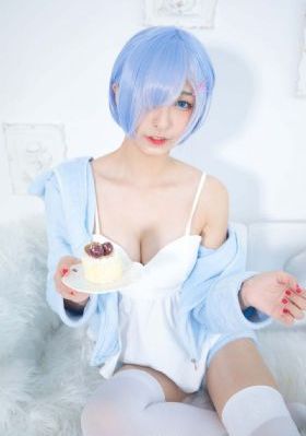 视频成人一楼一故事_BD韩语在线手机播放